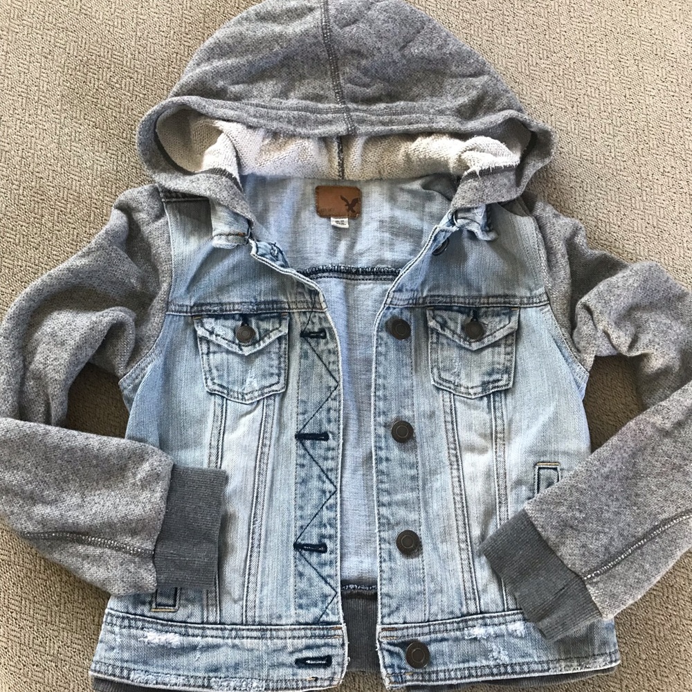 American Eagle Jean jacket sz XS Gray sleeves